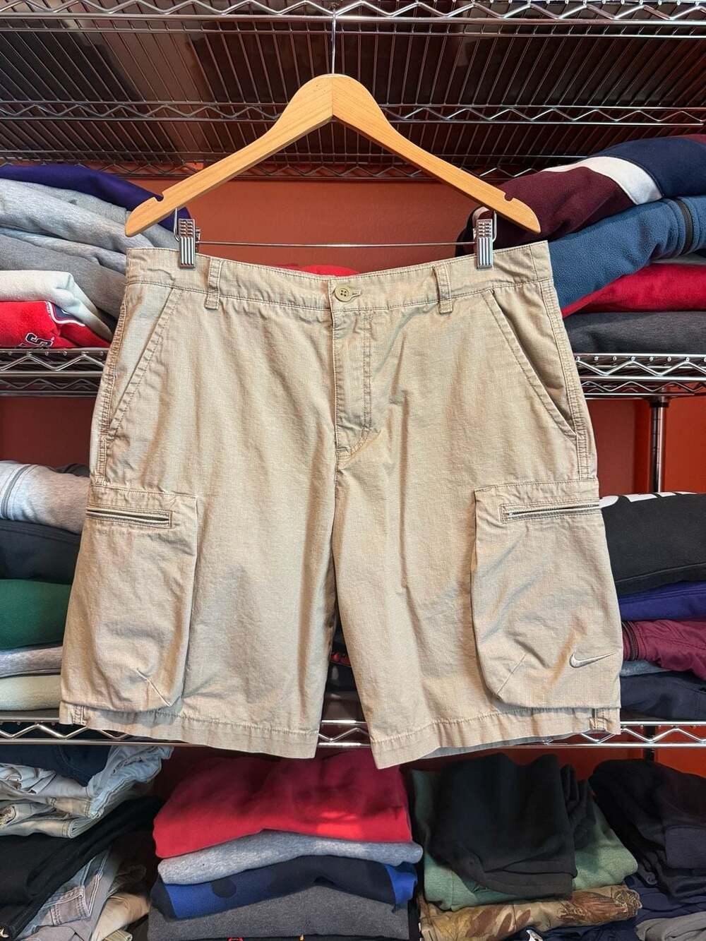 Y2K Nike Cargo Shorts Beige Ripstop Outdoor Hiking Casual Pockets 34 waist